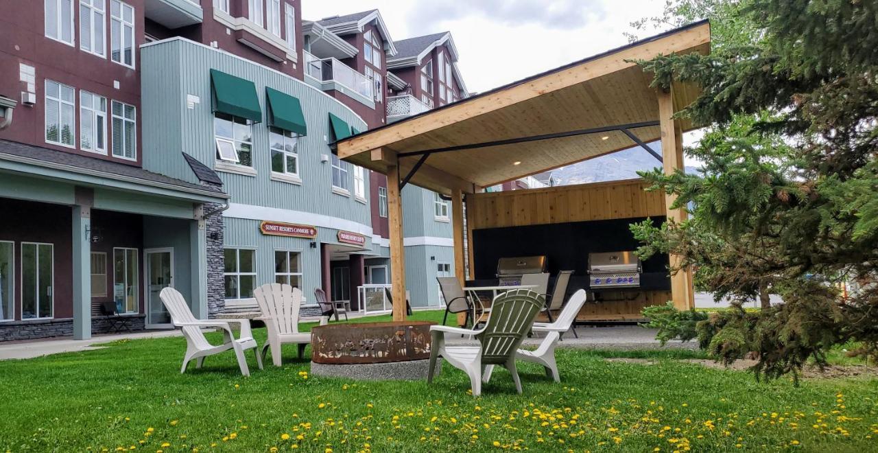 Sunset Mountain Inn Canmore Eksteriør billede